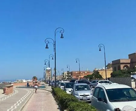 Spazioso - Vicino Al Mare E A Roma Appartement *